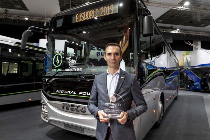 Al treilea premiu consecutiv ”Sustainable Bus of the Year” pentru Iveco