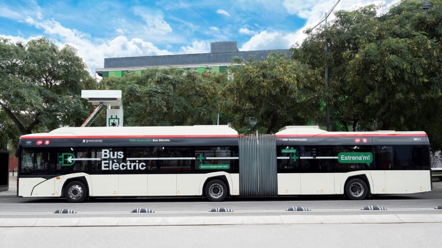 Barcelona comandă mai multe autobuze electrice Solaris