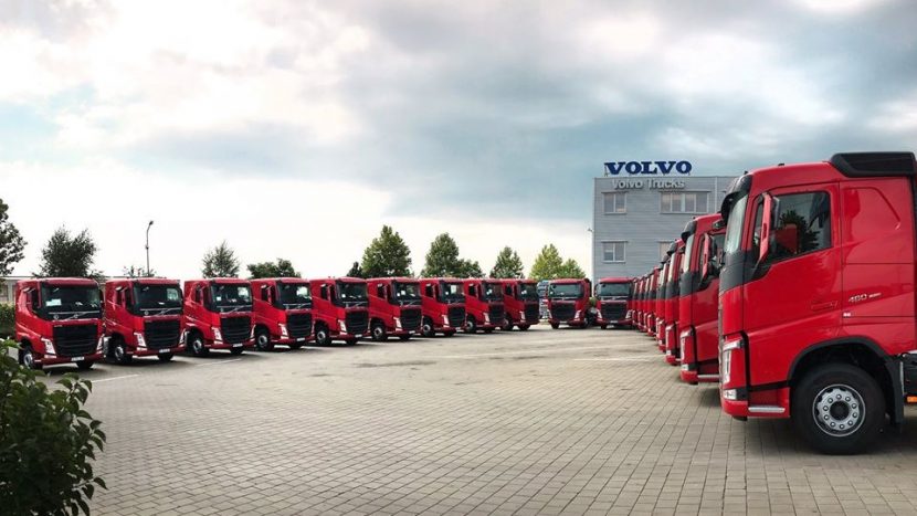 Luscan Com a primit 20 de autotractoare Volvo FH pentru construcții